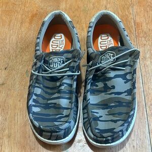 HEY DUDES WALLY MOSSY OAK